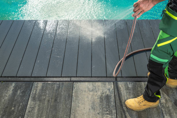 Best Concrete Pressure Washing  in Shorewood, WI