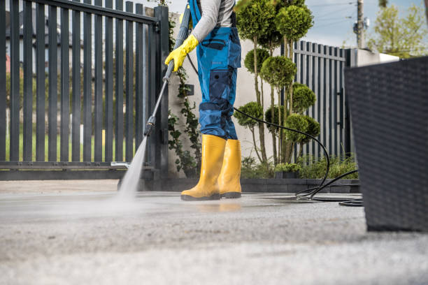 Best Commercial Building Pressure Washing  in Shorewood, WI